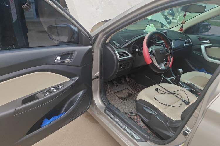 Used CHANGAN Alsvin V7 2015 1.6L Manual Fun Model China IV Standard Driver Seat