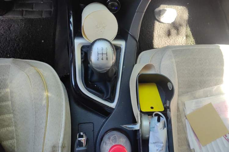 Used CHANGAN Alsvin V7 2015 1.6L Manual Enjoyment Model China V Standard Gear Lever