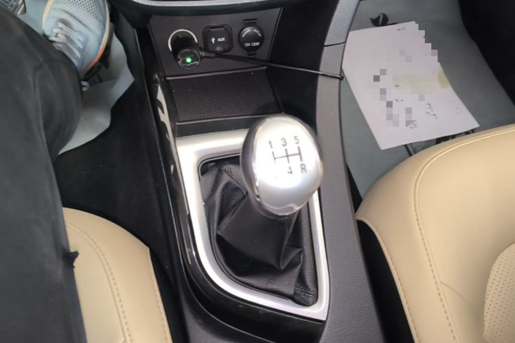 Used CHANGAN Alsvin V7 2015 1.6L Manual Enjoyment Model China V Standard Gear Lever