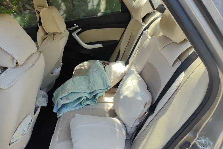 Used CHANGAN Alsvin V7 2015 1.6L Manual Enjoyment Model China V Standard Left Rear Seat
