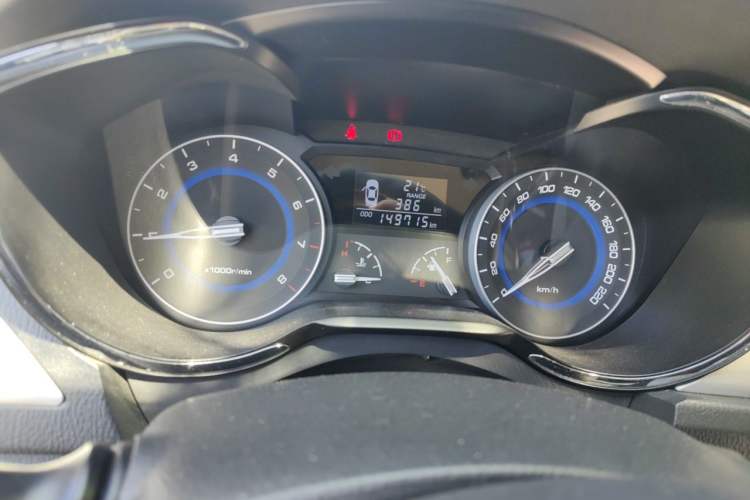 Used CHANGAN Alsvin V7 2015 1.6L Manual Enjoyment Model China V Standard Odometer Close Up