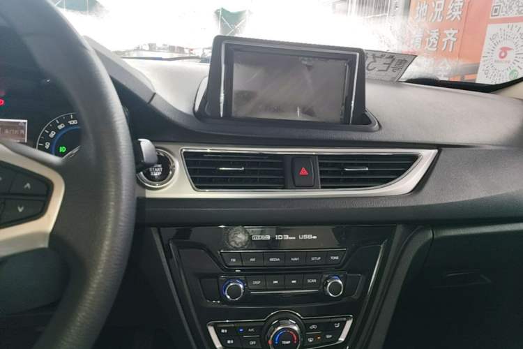 Used CHANGAN Alsvin V7 2015 1.6L Automatic Enjoyment Model China V Standard Audio And AC Panel