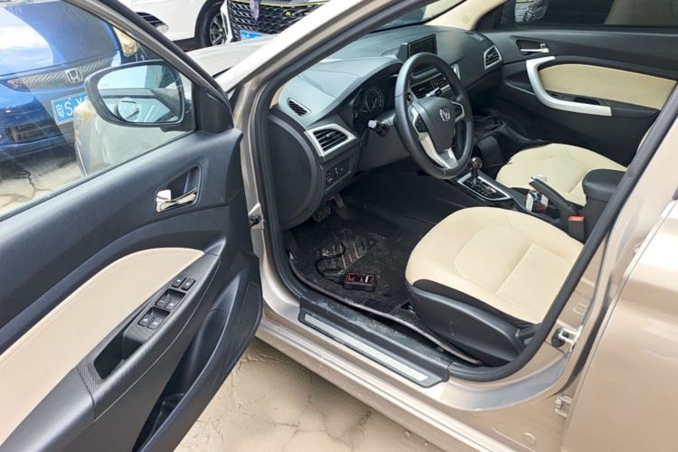 Used CHANGAN Alsvin V7 2015 1.6L Automatic Enjoyment Model China V Standard Driver Seat