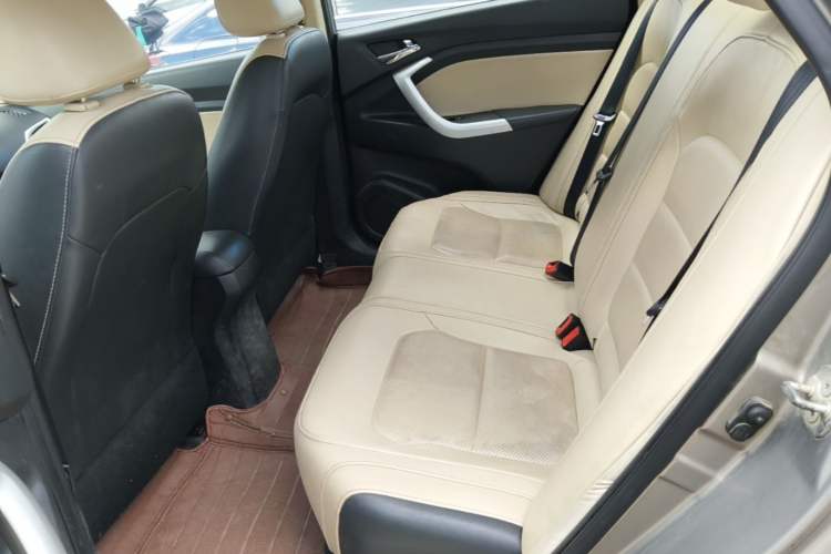 Used CHANGAN Alsvin V7 2015 1.6L Manual Enjoyment Model China IV Standard Left Rear Seat