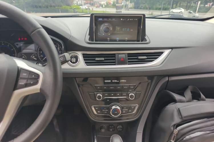 Used CHANGAN Alsvin V7 2015 1.6L Automatic Fun Model China IV Standard Audio And AC Panel