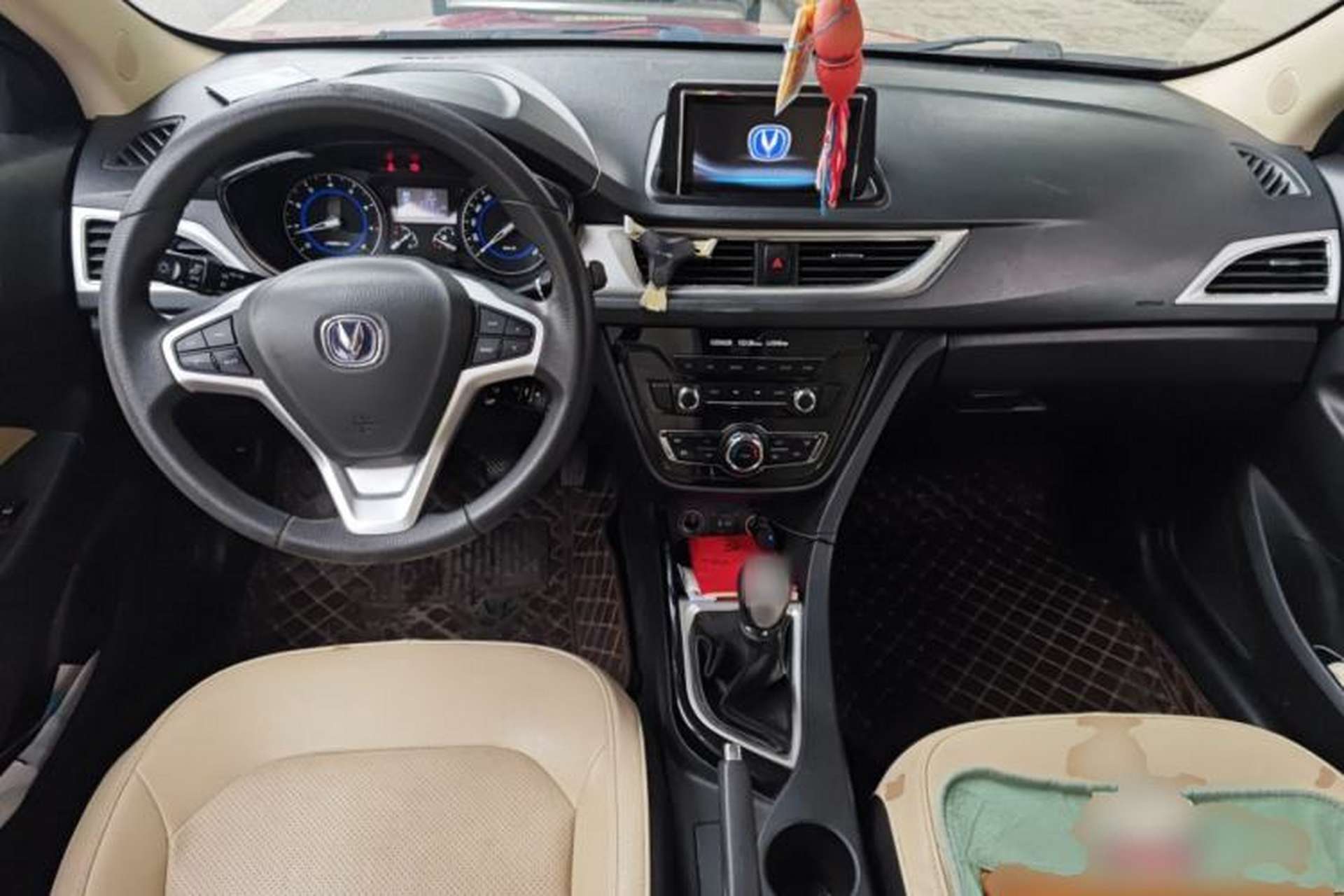 Used CHANGAN Alsvin V7 2015 1.6L Manual Enjoyment Model China IV Standard Center Console