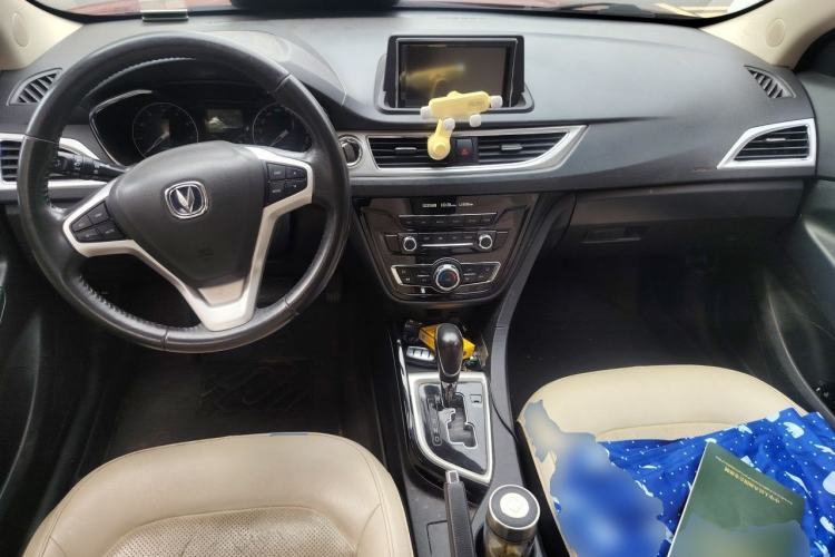 Used CHANGAN Alsvin V7 2015 1.6L Automatic Fun Model China V Standard Center Console