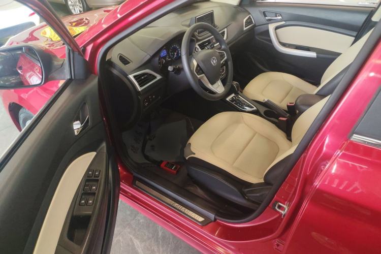 Used CHANGAN Alsvin V7 2015 1.6L Automatic Enjoyment Model China IV Standard Driver Seat