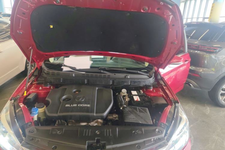 Used CHANGAN Alsvin V7 2015 1.6L Automatic Enjoyment Model China IV Standard Engine Bay