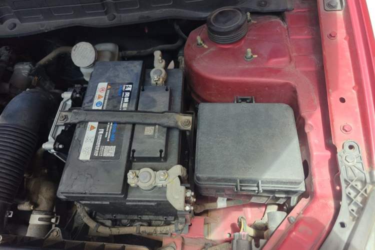 Used CHANGAN Alsvin V7 2015 1.6L Manual Joyful Edition China IV Engine Bay Left