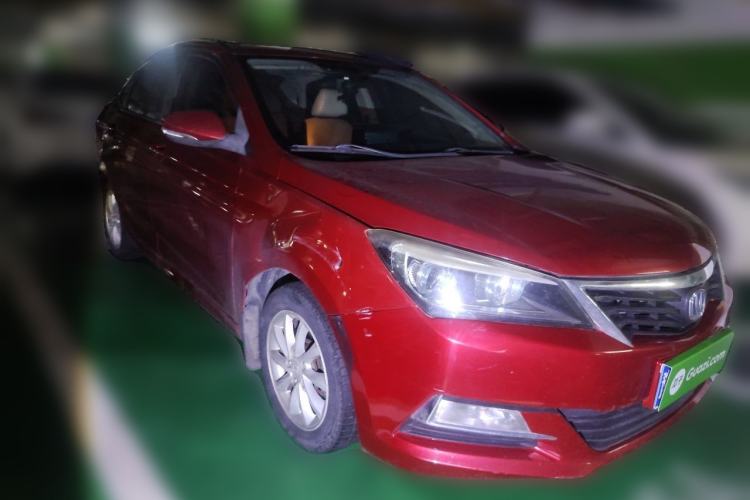 Used CHANGAN Alsvin V7 2015 1.6L Automatic Enjoyment Model China IV Standard Front Right 45 Deg