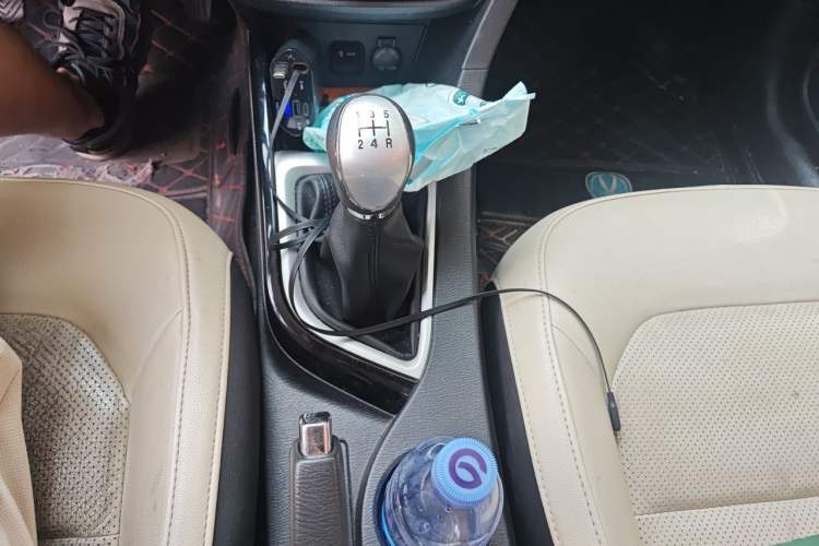 Used CHANGAN Alsvin V7 2015 1.6L Manual Enjoyment Model China IV Standard Gear Lever