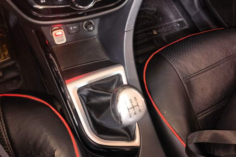 Used CHANGAN Alsvin V7 2015 1.6L Manual Joyride Model China V Standard Gear Lever
