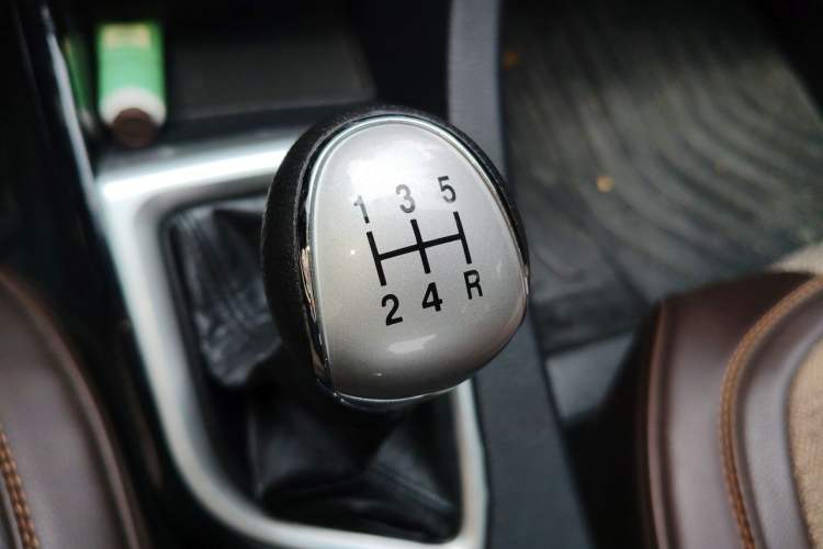 Used CHANGAN Alsvin V7 2015 1.6L Manual Joyride Model China IV Standard Gear Lever