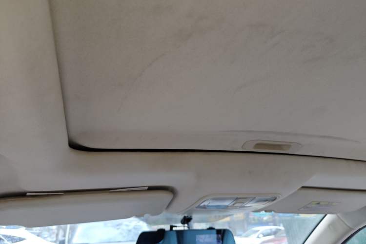 Used CHANGAN Alsvin V7 2015 1.6L Automatic Enjoyment Model China IV Standard Headliner