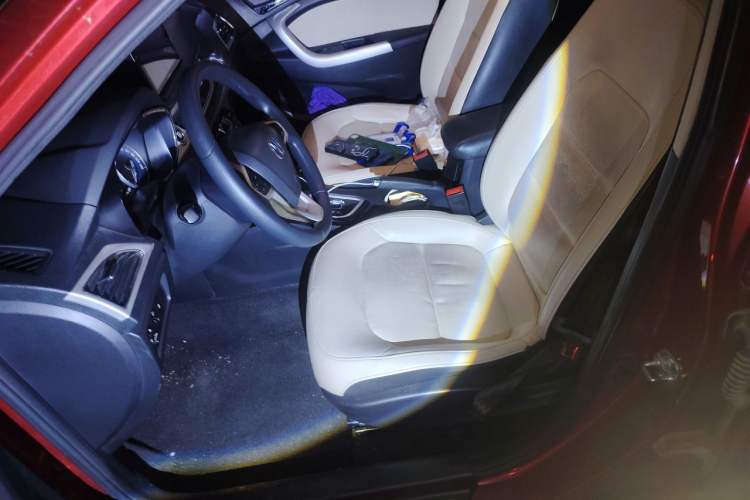 Used CHANGAN Alsvin V7 2015 1.6L Automatic Enjoyment Model China IV Standard Left Front Seat