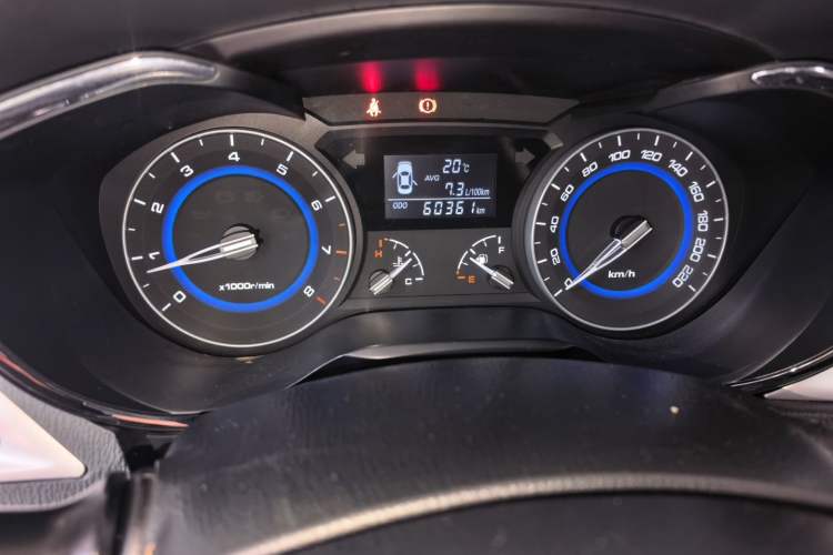 Used CHANGAN Alsvin V7 2015 1.6L Manual Joyride Model China V Standard Odometer Close Up