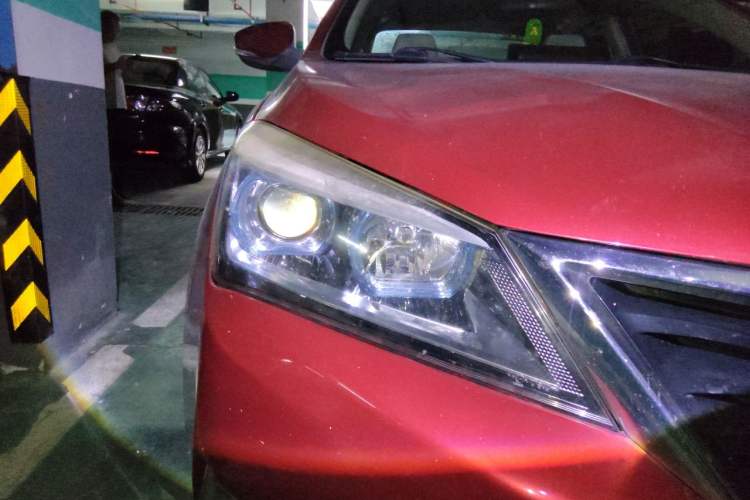 Used CHANGAN Alsvin V7 2015 1.6L Automatic Joyful Model China IV Standard Right Front Headlight