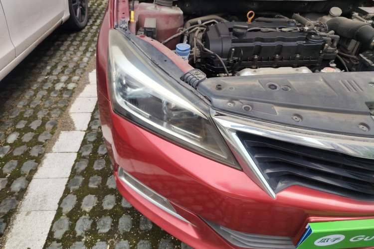 Used CHANGAN Alsvin V7 2015 1.6L Automatic Fun Model China V Standard Right Front Headlight
