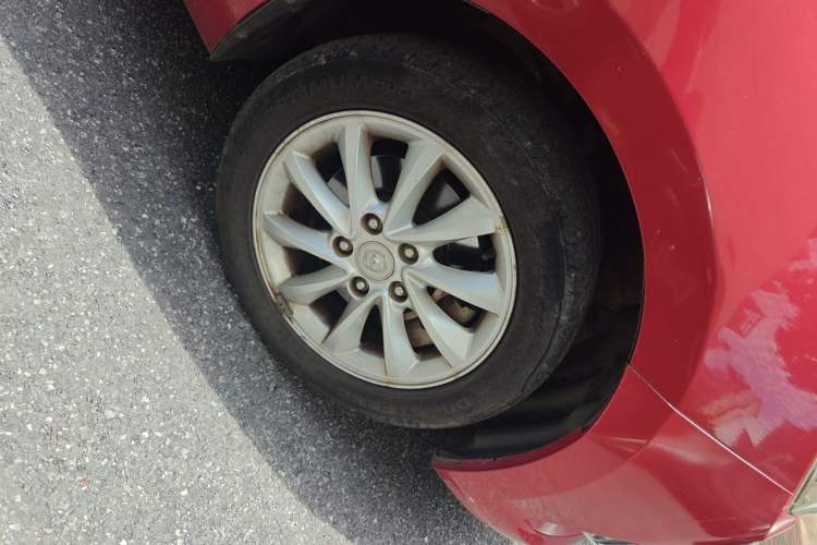 Used CHANGAN Alsvin V7 2015 1.6L Manual Joyful Edition China IV Right Front Wheel Hub