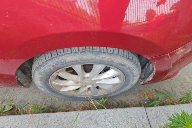 Used CHANGAN Alsvin V7 2015 1.6L Manual Enjoyment Model China IV Standard Right Front Wheel Hub