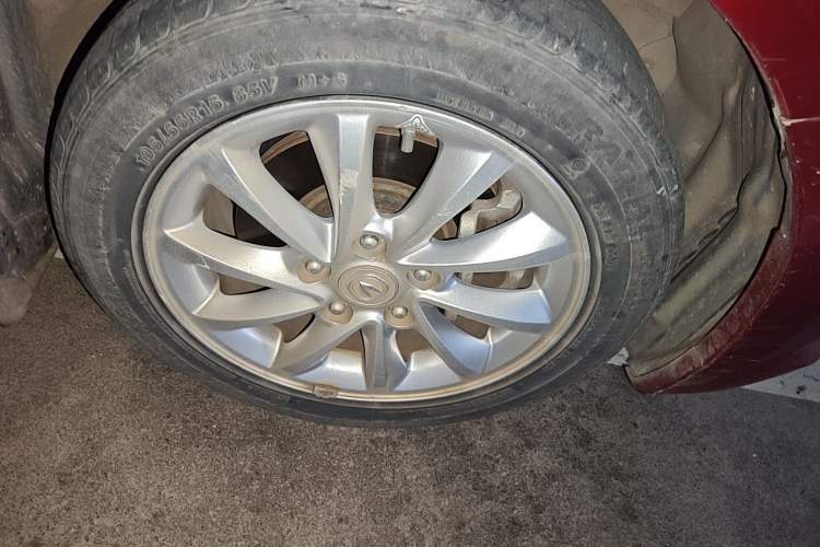 Used CHANGAN Alsvin V7 2015 1.6L Automatic Enjoyment Model China IV Standard Right Front Wheel Hub