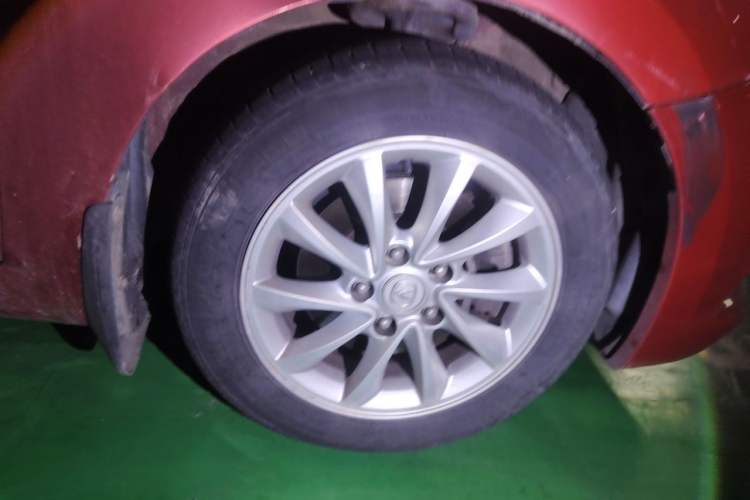 Used CHANGAN Alsvin V7 2015 1.6L Automatic Enjoyment Model China IV Standard Right Front Wheel Hub
