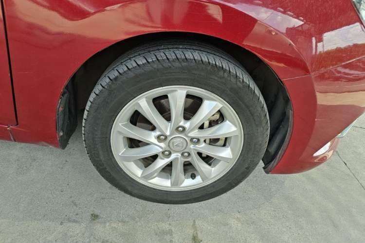 Used CHANGAN Alsvin V7 2015 1.6L Manual Enjoyment Model China IV Standard Right Front Wheel Hub