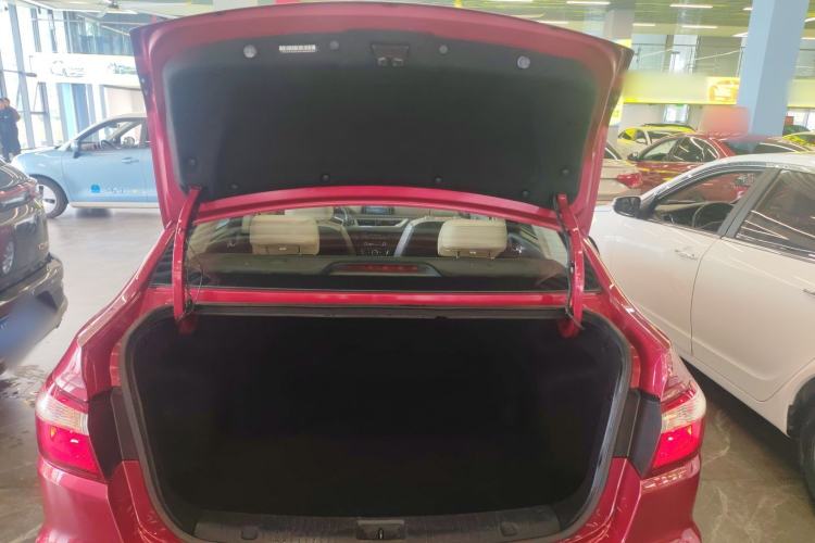 Used CHANGAN Alsvin V7 2015 1.6L Automatic Enjoyment Model China IV Standard Trunk