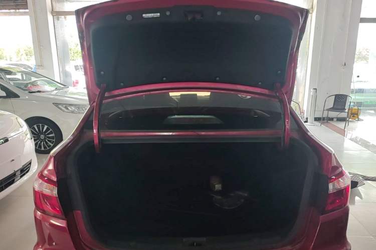 Used CHANGAN Alsvin V7 2015 1.6L Automatic Joyful Model China IV Standard Trunk