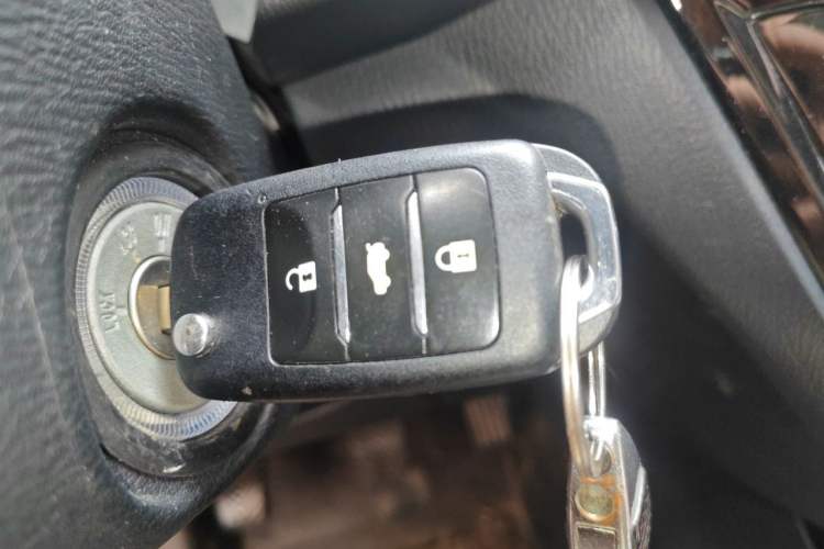 Used CHANGAN Alsvin V7 2015 1.6L Manual Fun Model China IV Standard Vehicle Key