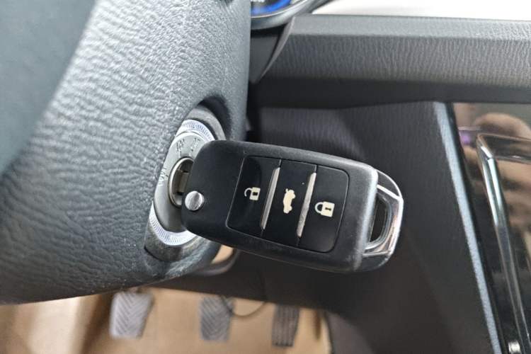 Used CHANGAN Alsvin V7 2015 1.6L Manual Enjoyment Model China IV Standard Vehicle Key