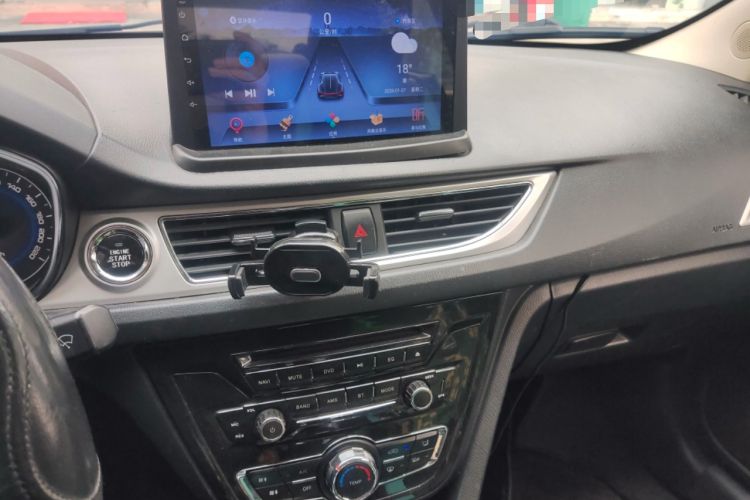 Used CHANGAN Alsvin V7 2015 1.6L Automatic Joyful Model China IV Standard Audio And AC Panel