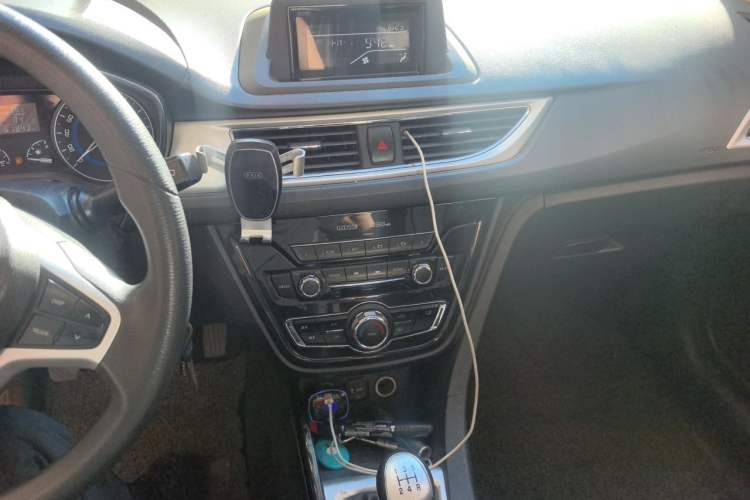 Used CHANGAN Alsvin V7 2015 1.6L Manual Joyful Edition China IV Audio And AC Panel