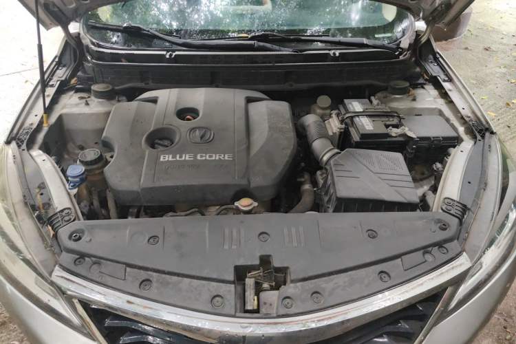 Used CHANGAN Alsvin V7 2015 1.6L Manual Enjoyment Model China IV Standard Engine Bay