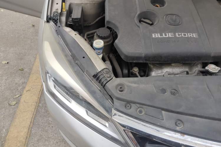 Used CHANGAN Alsvin V7 2015 1.6L Automatic Joyful Model China IV Standard Engine Bay Right