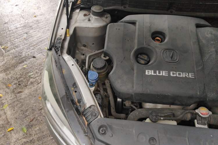 Used CHANGAN Alsvin V7 2015 1.6L Manual Enjoyment Model China IV Standard Engine Bay Right