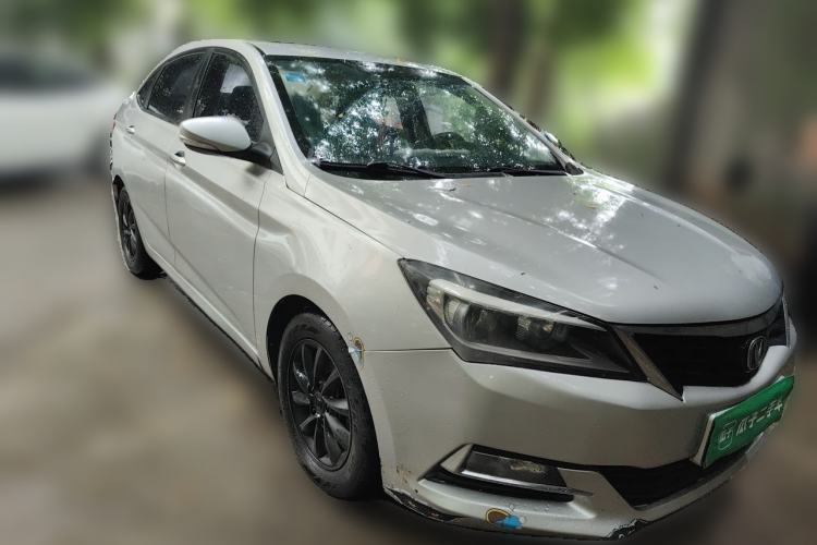 Used CHANGAN Alsvin V7 2015 1.6L Manual Enjoyment Model China IV Standard Front Right 45 Deg