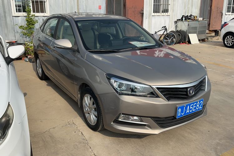 Used CHANGAN Alsvin V7 2015 1.6L Automatic Enjoyment Model China IV Standard Front Right 45 Deg