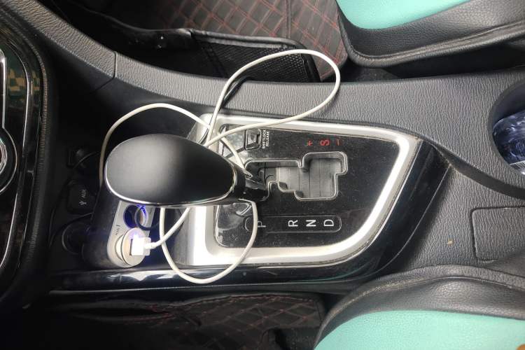Used CHANGAN Alsvin V7 2015 1.6L Automatic Joyful Model China IV Standard Gear Lever