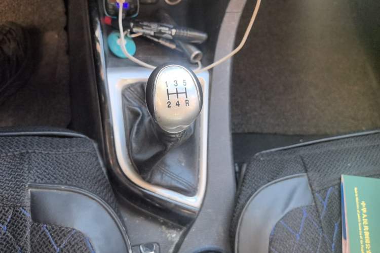 Used CHANGAN Alsvin V7 2015 1.6L Manual Joyful Edition China IV Gear Lever