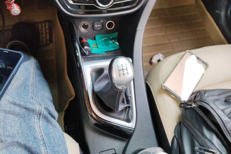 Used CHANGAN Alsvin V7 2015 1.6L Manual Enjoyment Model China V Standard Gear Lever