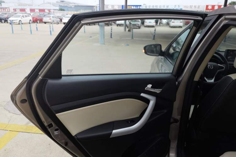 Used CHANGAN Alsvin V7 2015 1.6L Automatic Enjoyment Model China IV Standard Left Rear Door Interior