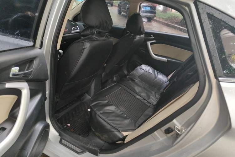 Used CHANGAN Alsvin V7 2015 1.6L Manual Enjoyment Model China IV Standard Left Rear Seat