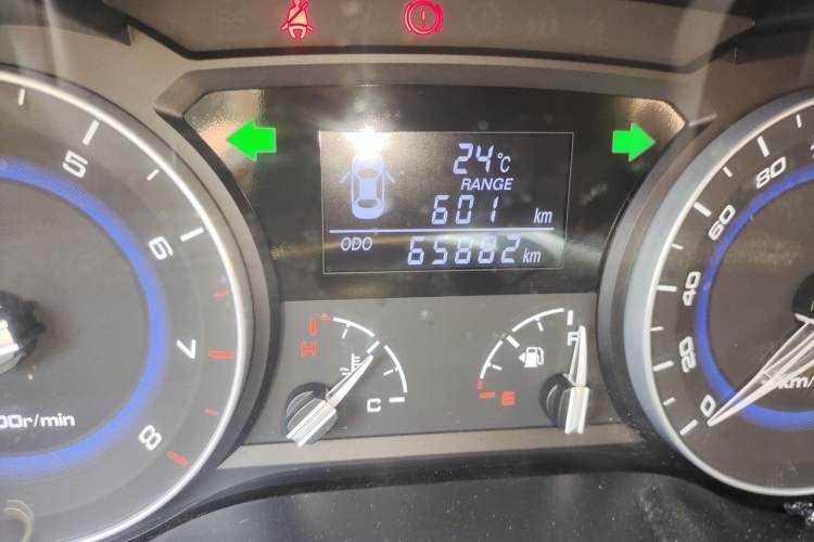 Used CHANGAN Alsvin V7 2015 1.6L Manual Enjoyment Model China V Standard Odometer Close Up