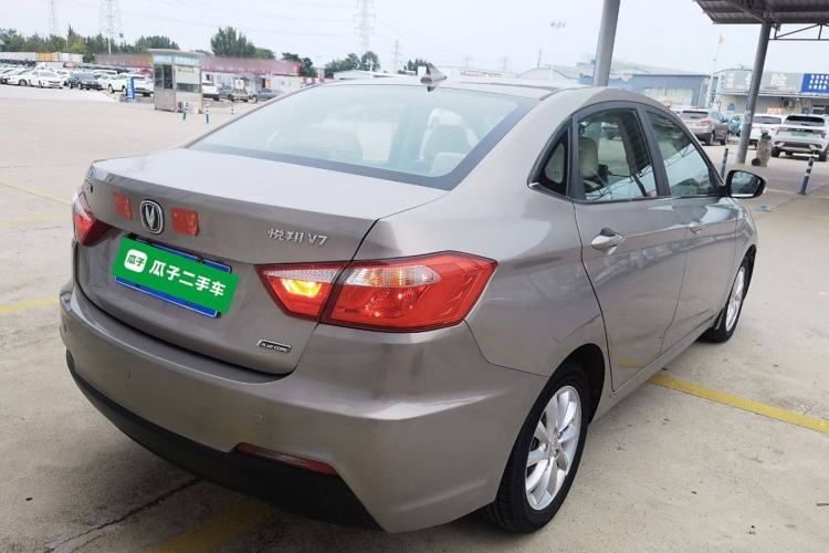 Used CHANGAN Alsvin V7 2015 1.6L Automatic Enjoyment Model China IV Standard Rear Right 45 Deg