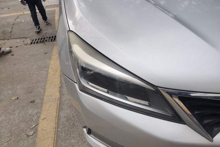 Used CHANGAN Alsvin V7 2015 1.6L Automatic Joyful Model China IV Standard Right Front Headlight