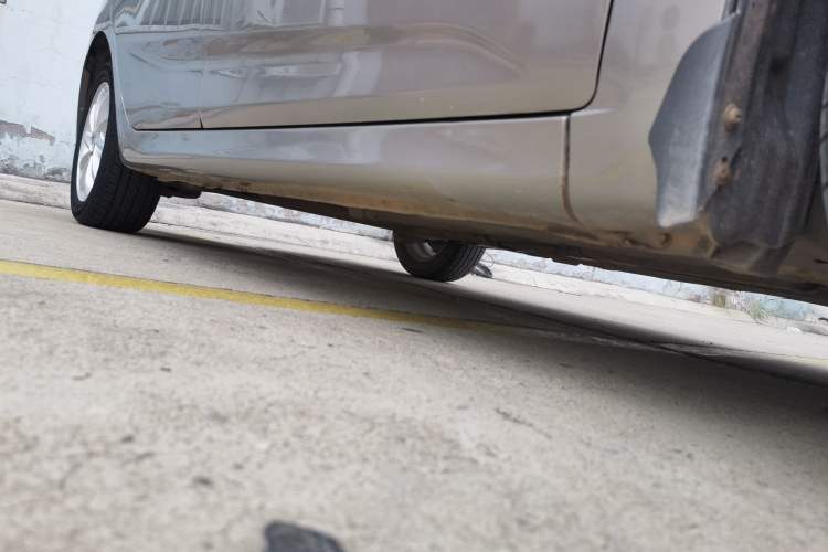 Used CHANGAN Alsvin V7 2015 1.6L Automatic Enjoyment Model China IV Standard Right Side Sill