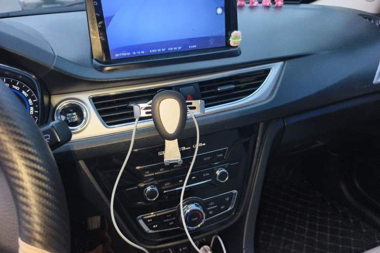 Used CHANGAN Alsvin V7 2015 1.6L Automatic Enjoyment Model China IV Standard Audio And AC Panel