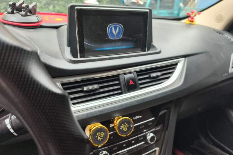 Used CHANGAN Alsvin V7 2015 1.6L Manual Enjoyment Model China V Standard Audio And AC Panel